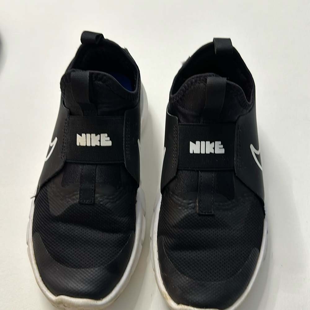 Nike worn a handful of time